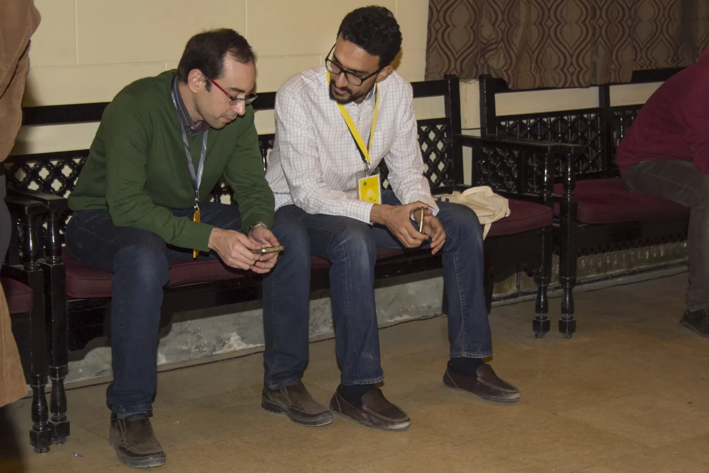 A startup founder and a professional in conversation